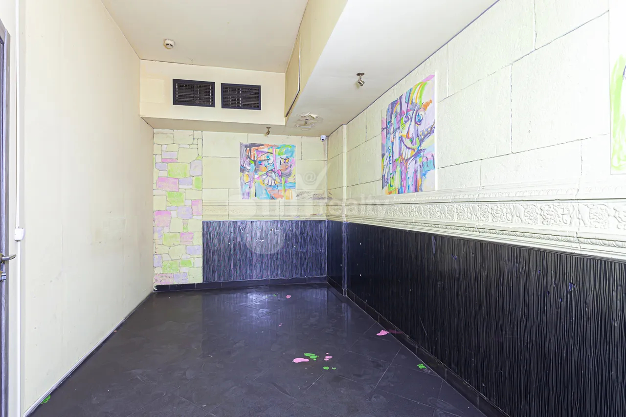 Commercial for rent خیابان کوریون, مرکز شهر ایروان, 161392