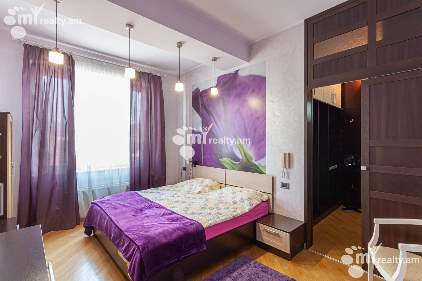 3 bedroom apartment for rent Abovyan St, Center Yerevan, 150308