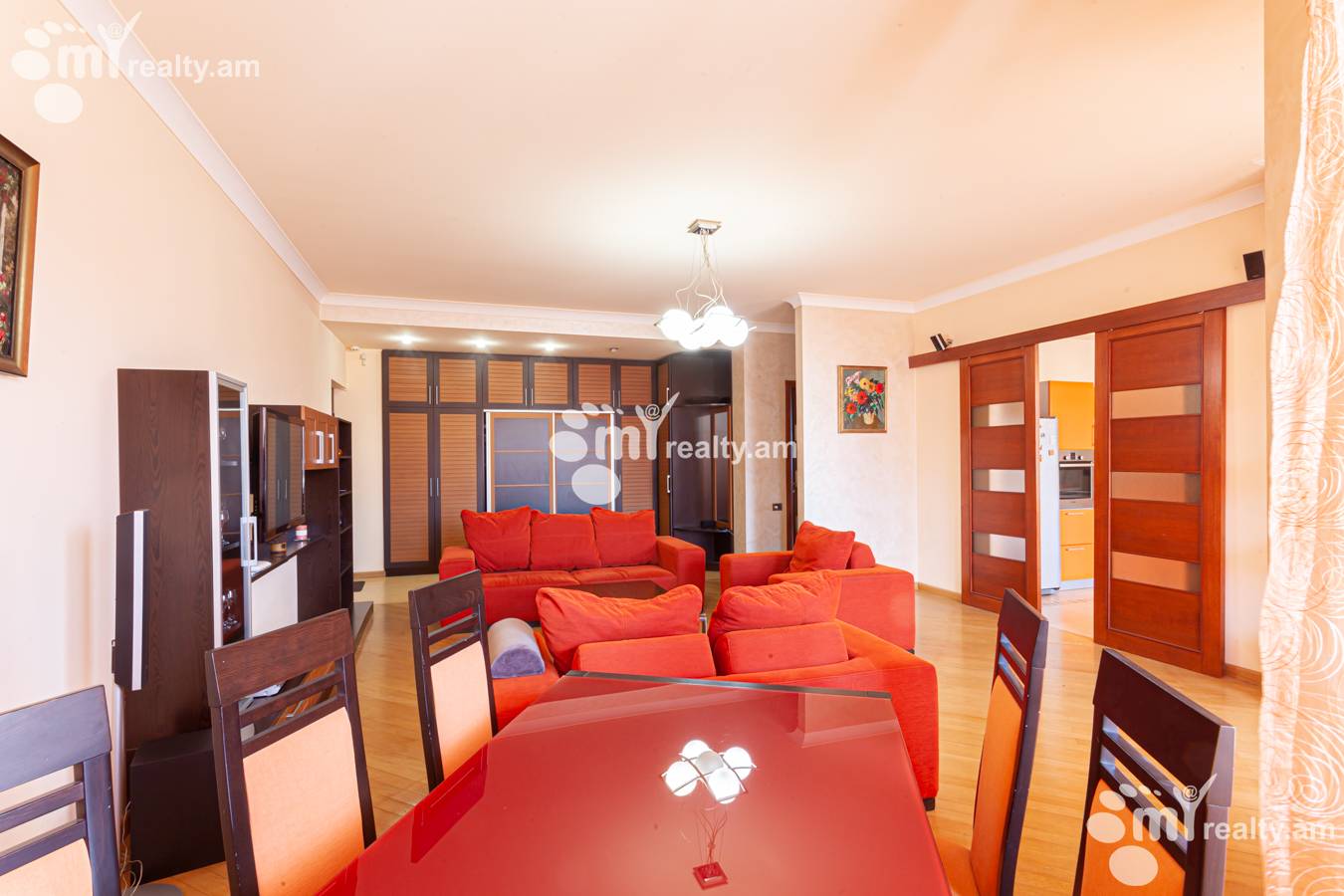 3 bedroom apartment for rent Abovyan St, Center Yerevan, 150308