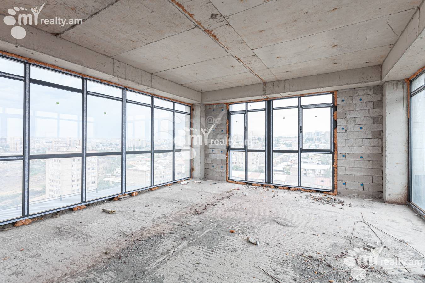 4 bedroom apartment for sale خیابان ا. کاخاتریان, عربگیر ایروان, 139575