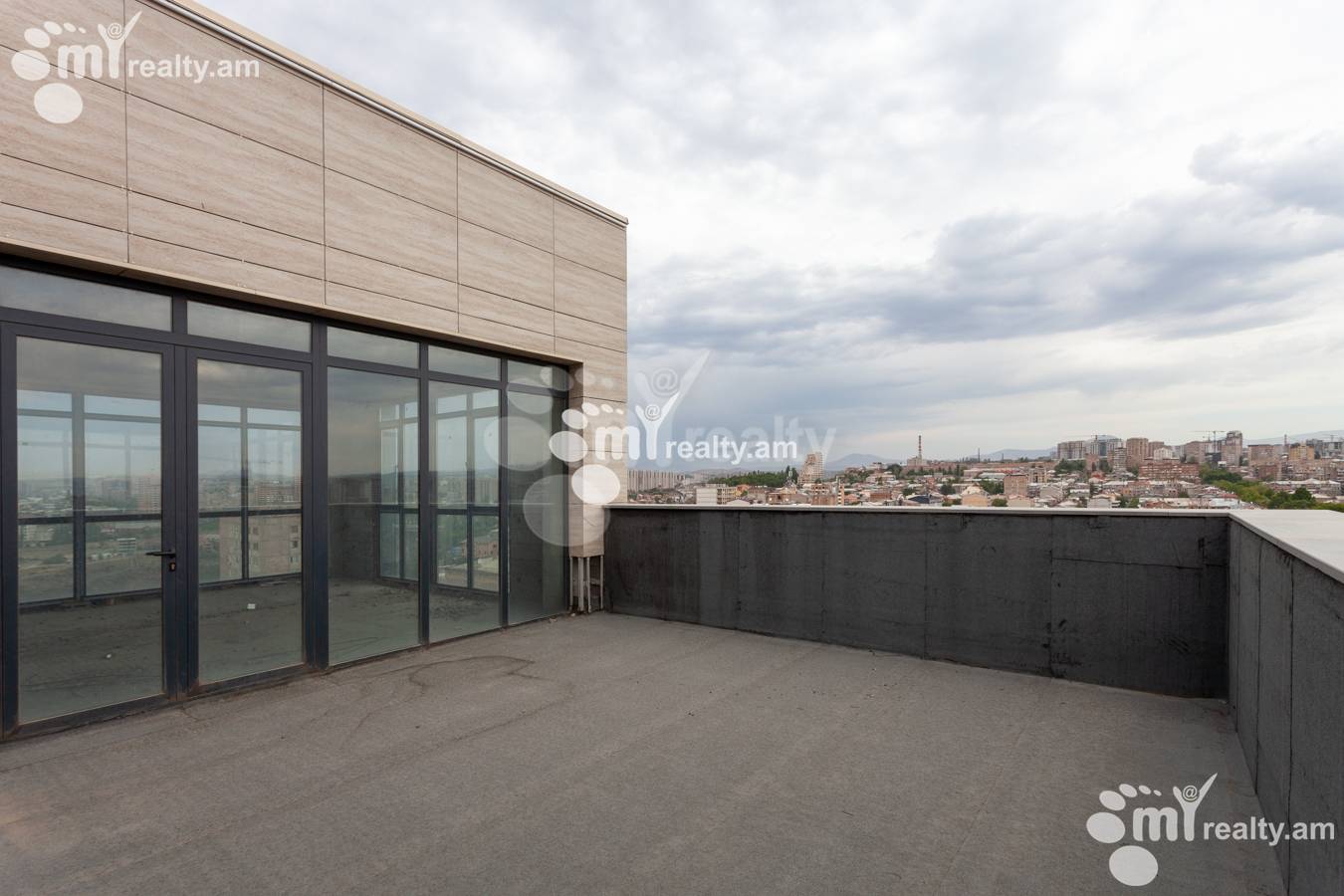 4 bedroom apartment for sale خیابان ا. کاخاتریان, عربگیر ایروان, 139575