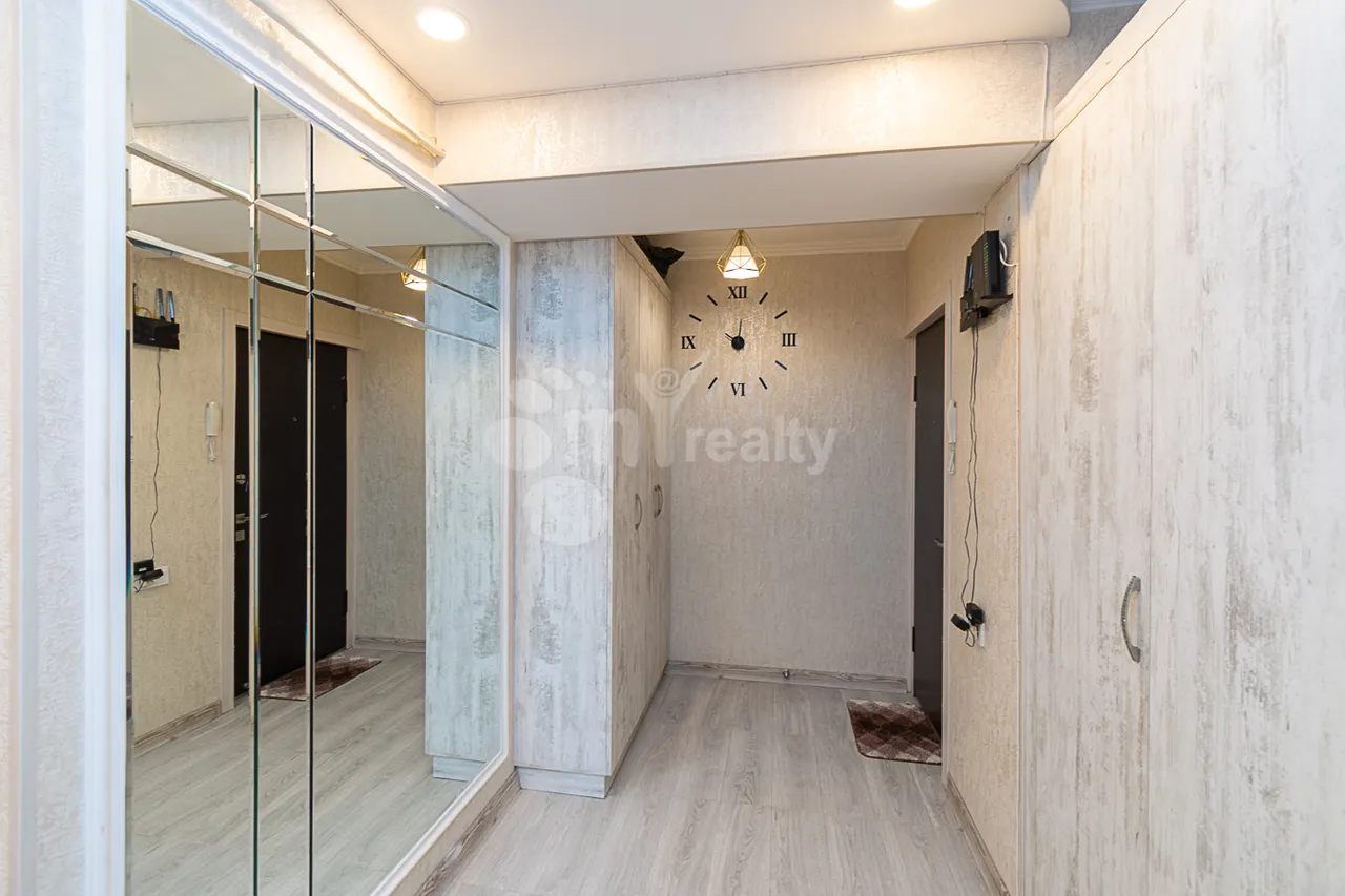 3 bedroom apartment for sale A. Avetisyan St, Arabkir Yerevan, 161276