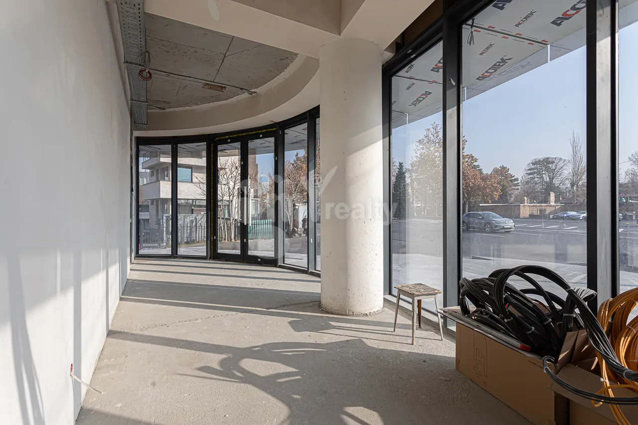 Commercial property for rent Azatutyan Ave, Arabkir Yerevan, 158322