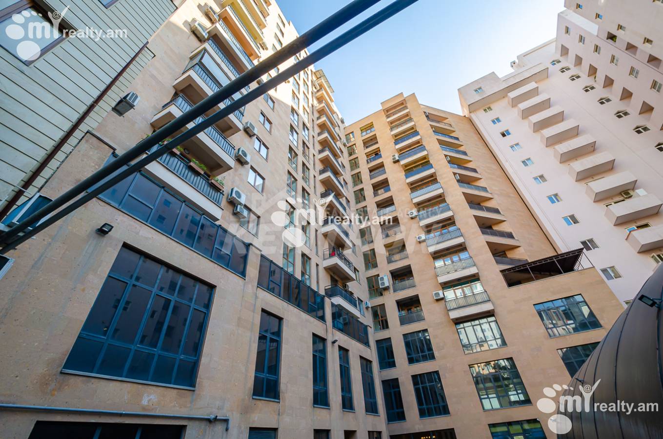 Купить 2 комнатную квартиру Арам ул, Центр Ереван, 152025