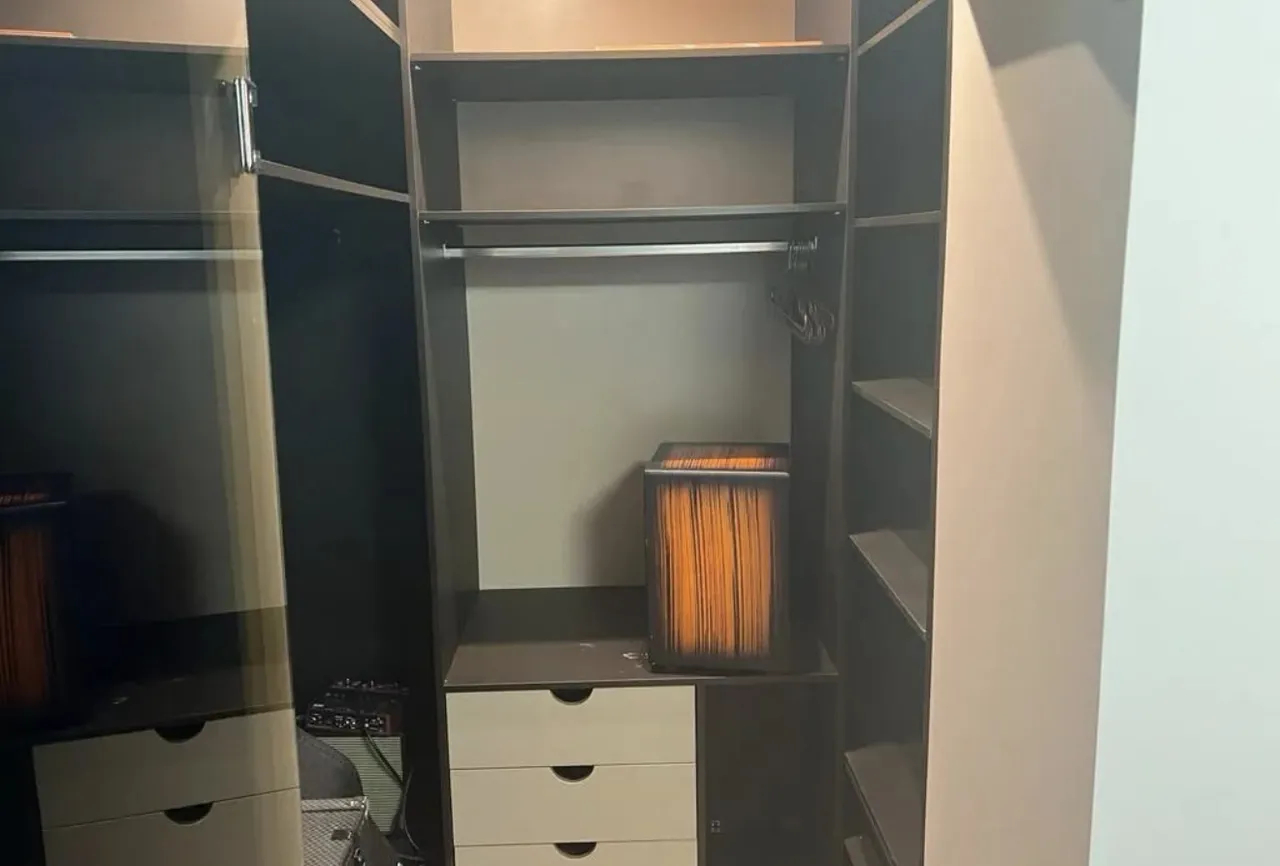 3 սենյականոց բնակարան  Նալբանդյան փող, Կենտրոն Երևան, 158399