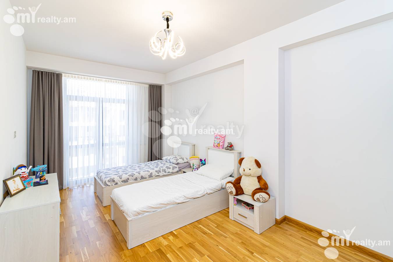 4 bedroom apartment for sale Sevak St, Kanaqer-Zeytun Yerevan, 138726