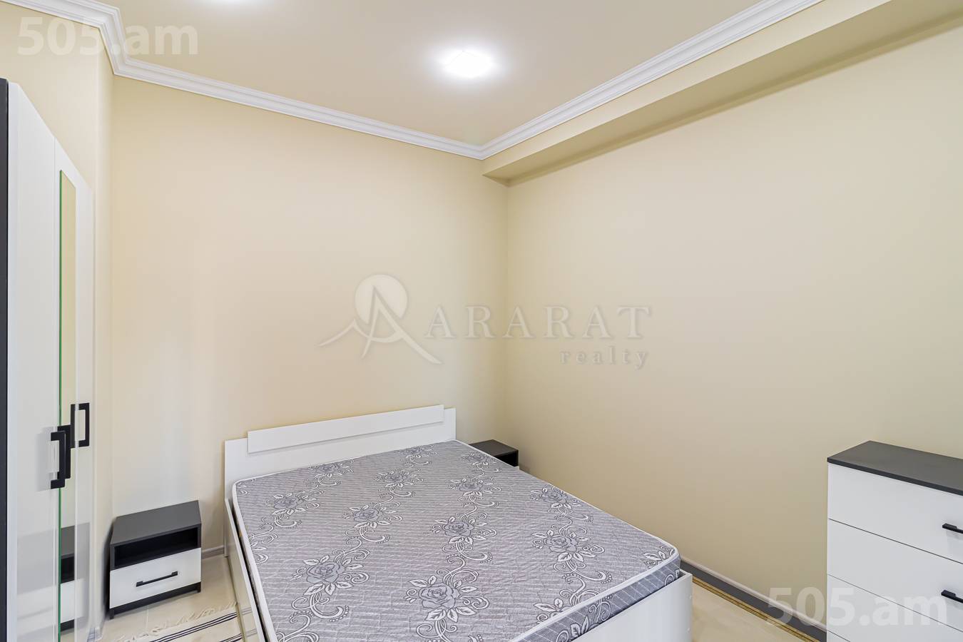 Купить 2 комнатную квартиру Аршакуняц пр, Центр Ереван, 153912