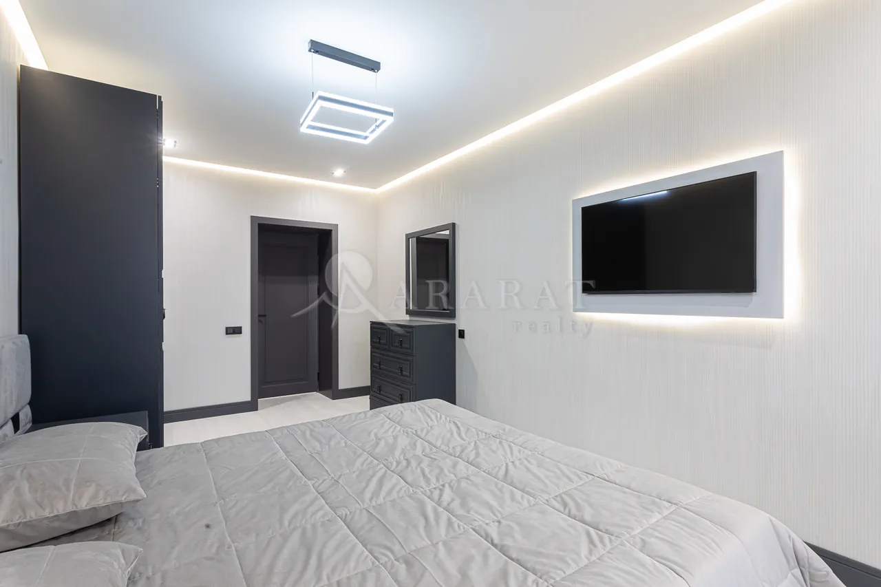 3 սենյականոց բնակարան  Վարդանանց փող, Կենտրոն Երևան, 159334