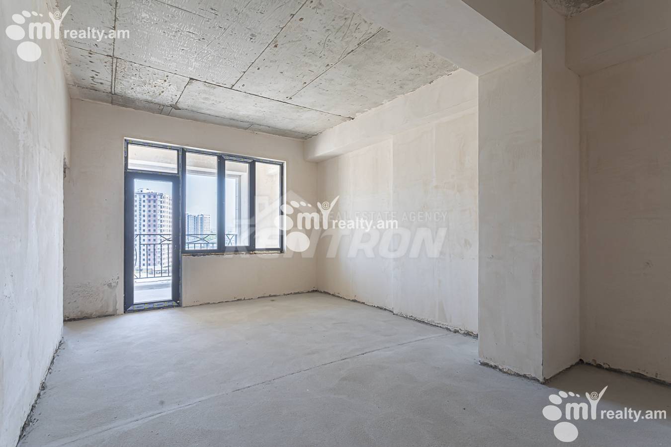 4 սենյականոց բնակարան  Գրիբոեդովի փող, Արաբկիր Երևան, 156578