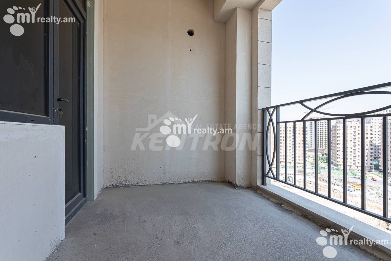 4 սենյականոց բնակարան  Գրիբոեդովի փող, Արաբկիր Երևան, 156578