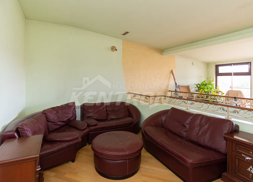 5 bedroom apartment for sale Zakyan St, Center Yerevan, 161876