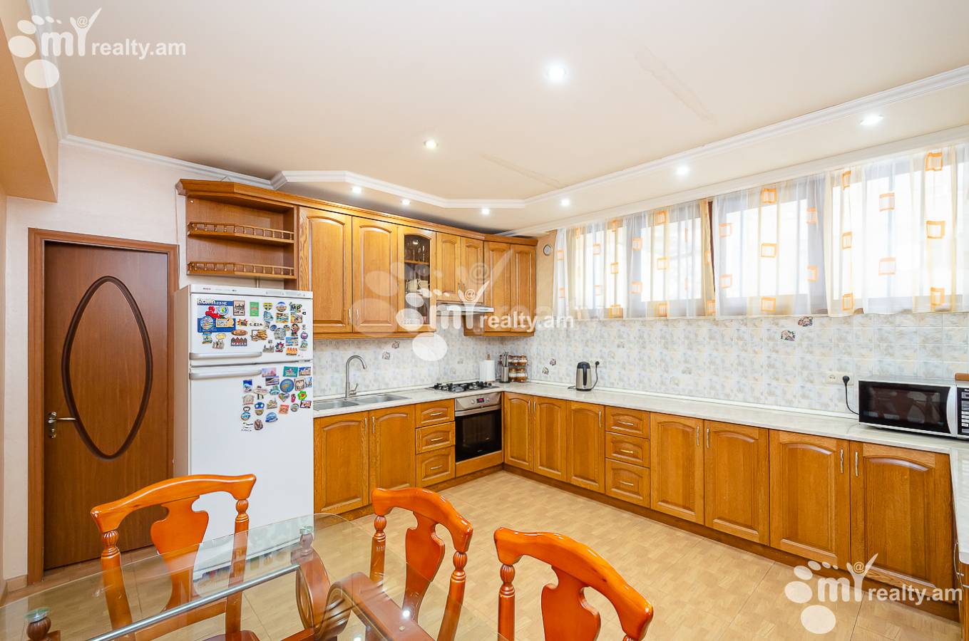 4 սենյականոց բնակարան  Օրբելի Եղբայրների փող, Արաբկիր Երևան, 144354