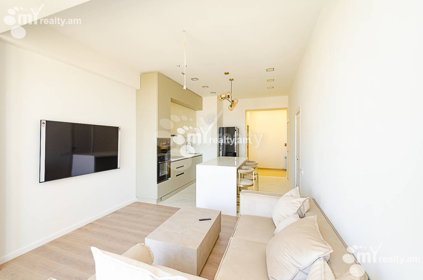 3 սենյականոց բնակարան  Չարենցի փող, Կենտրոն Երևան, 151966