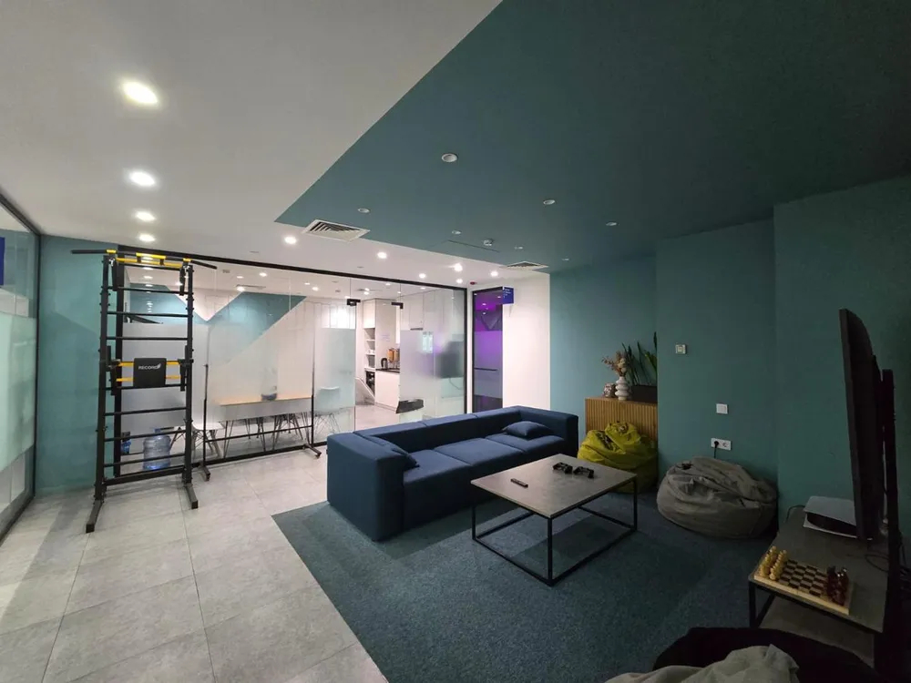 vardzov-komercion-taracq-norakaruycum/Amiryan+St/Center/Yerevan