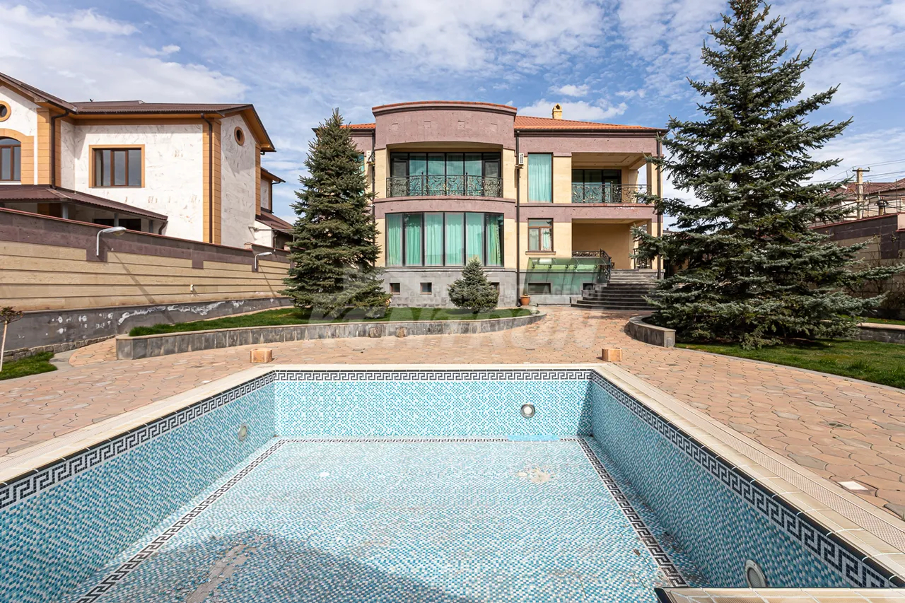 House for rent محله، خیابان باگرِواند, نور نورک ایروان, 161945