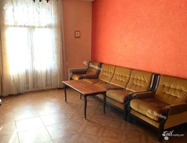 2-senyakanoc-bnakaran-vacharq-Yerevan-Center