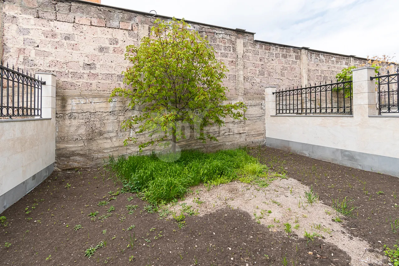 Առանձնատուն  կառուցապատողից Գ. Հովսեփյան փող, Նորք-Մարաշ Երևան, 160233