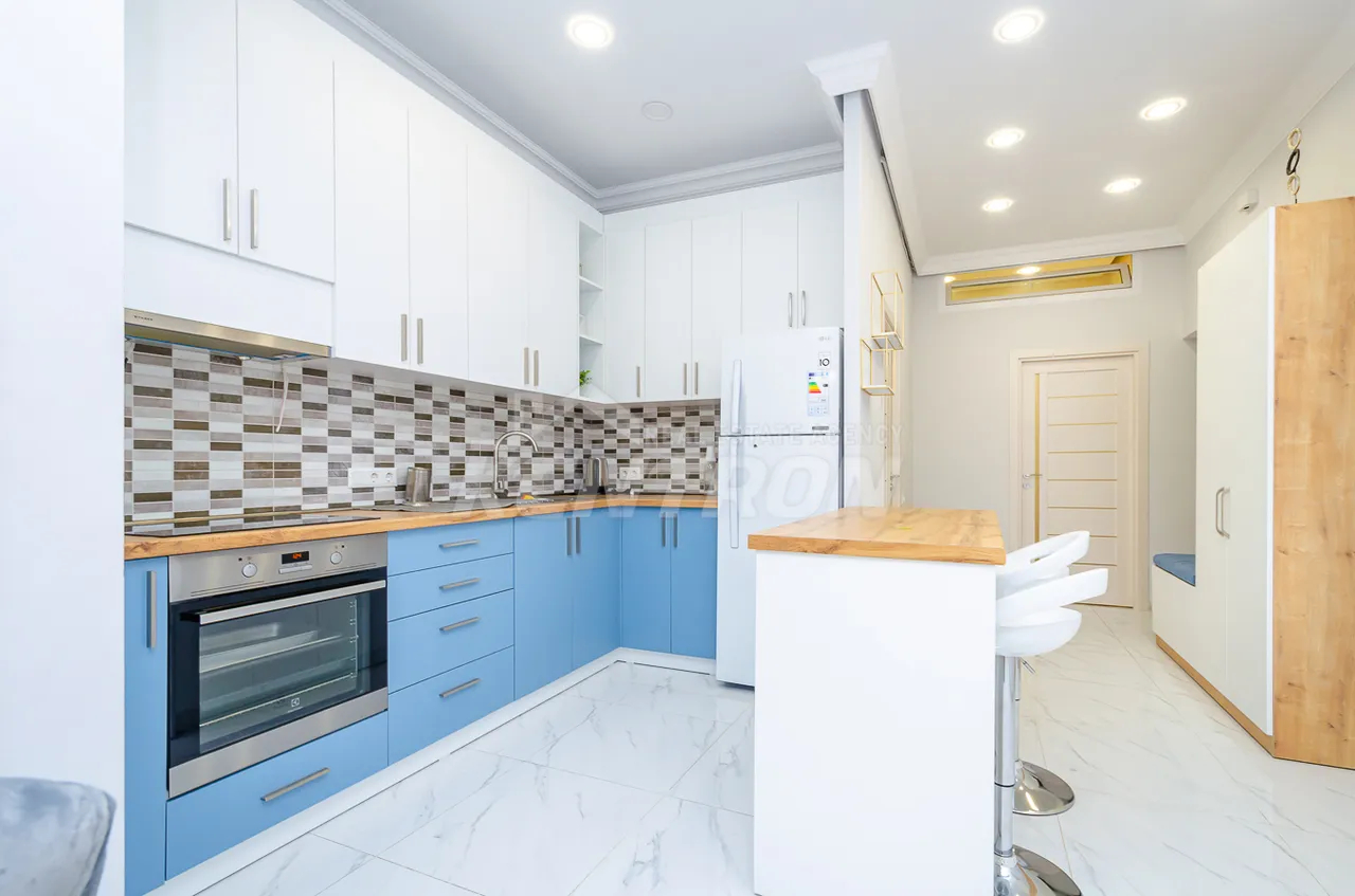 3 bedroom apartment for rent Yekmalyan St, Center Yerevan, 158954