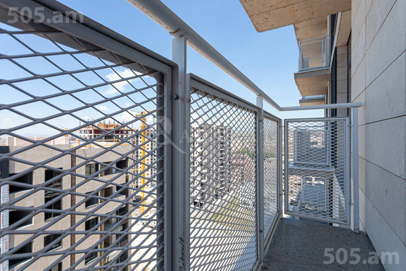 3 սենյականոց բնակարան  Լենինգրադյան փ, Մալաթիա-Սեբաստիա Երևան, 150559