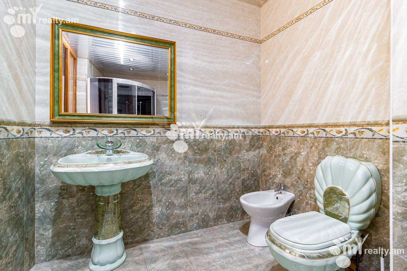 4 bedroom apartment for rent Yekmalyan St, Center Yerevan, 151964