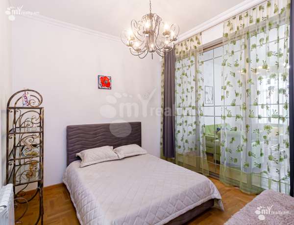 3-senyakanoc-bnakaran-vacharq-Yerevan-Center