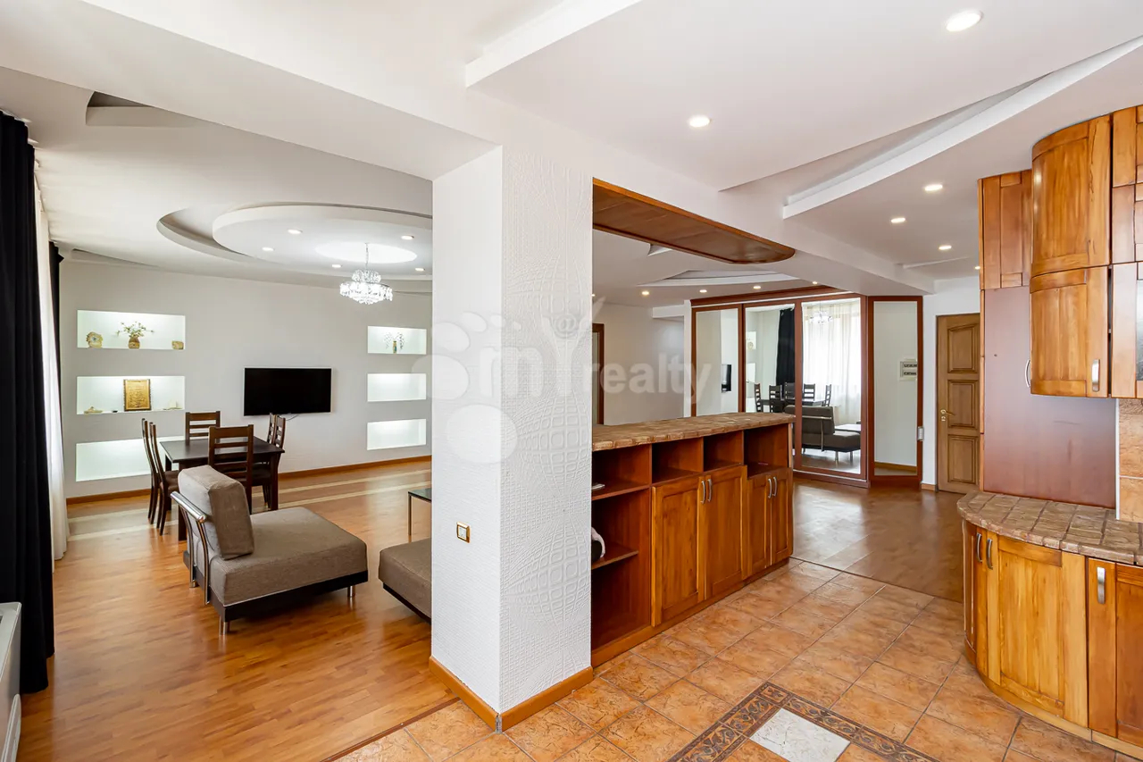 Снять 3 комнатную квартиру Северный пр, Центр Ереван, 159697