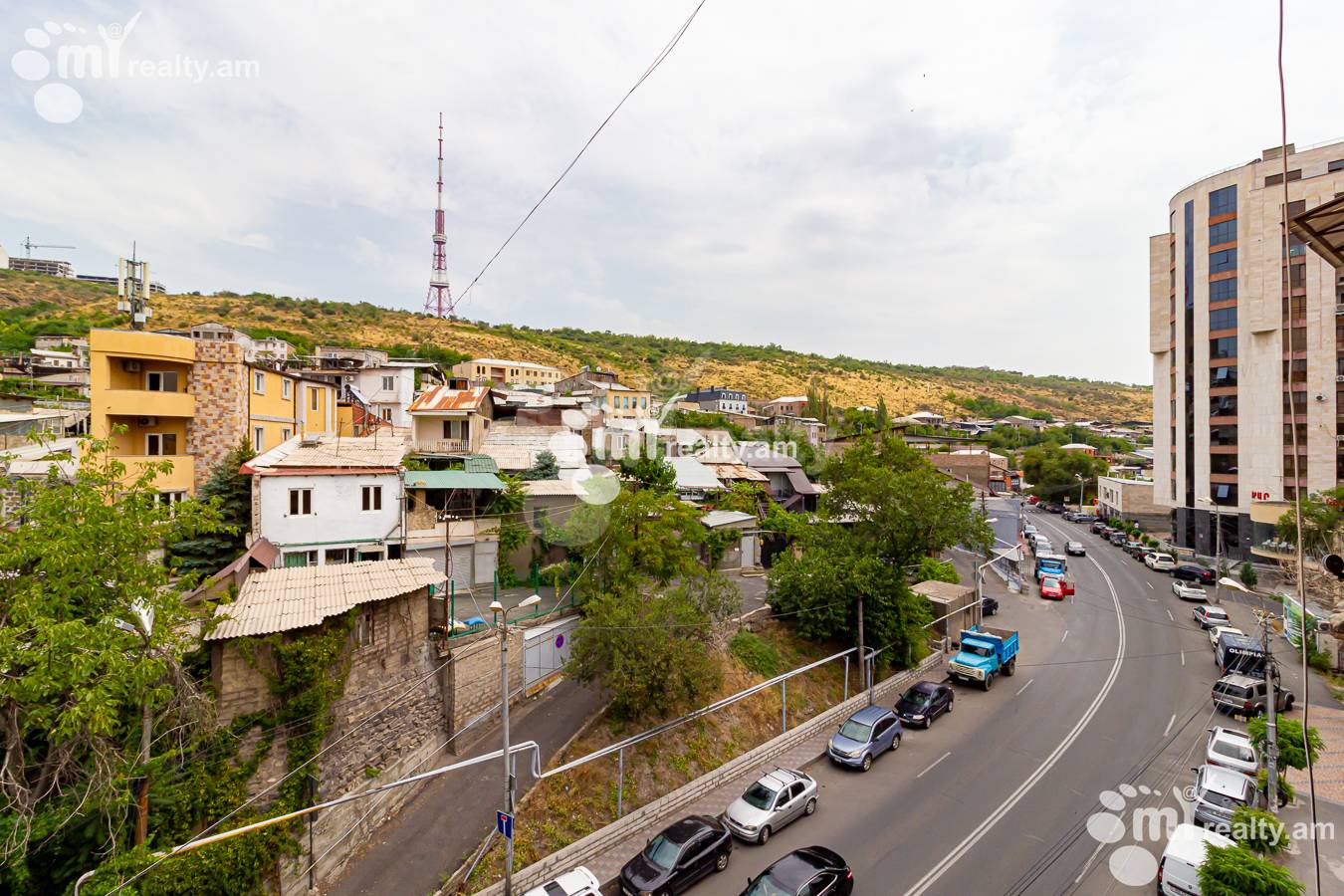 3 սենյականոց բնակարան  Չարենցի փող, Կենտրոն Երևան, 157035