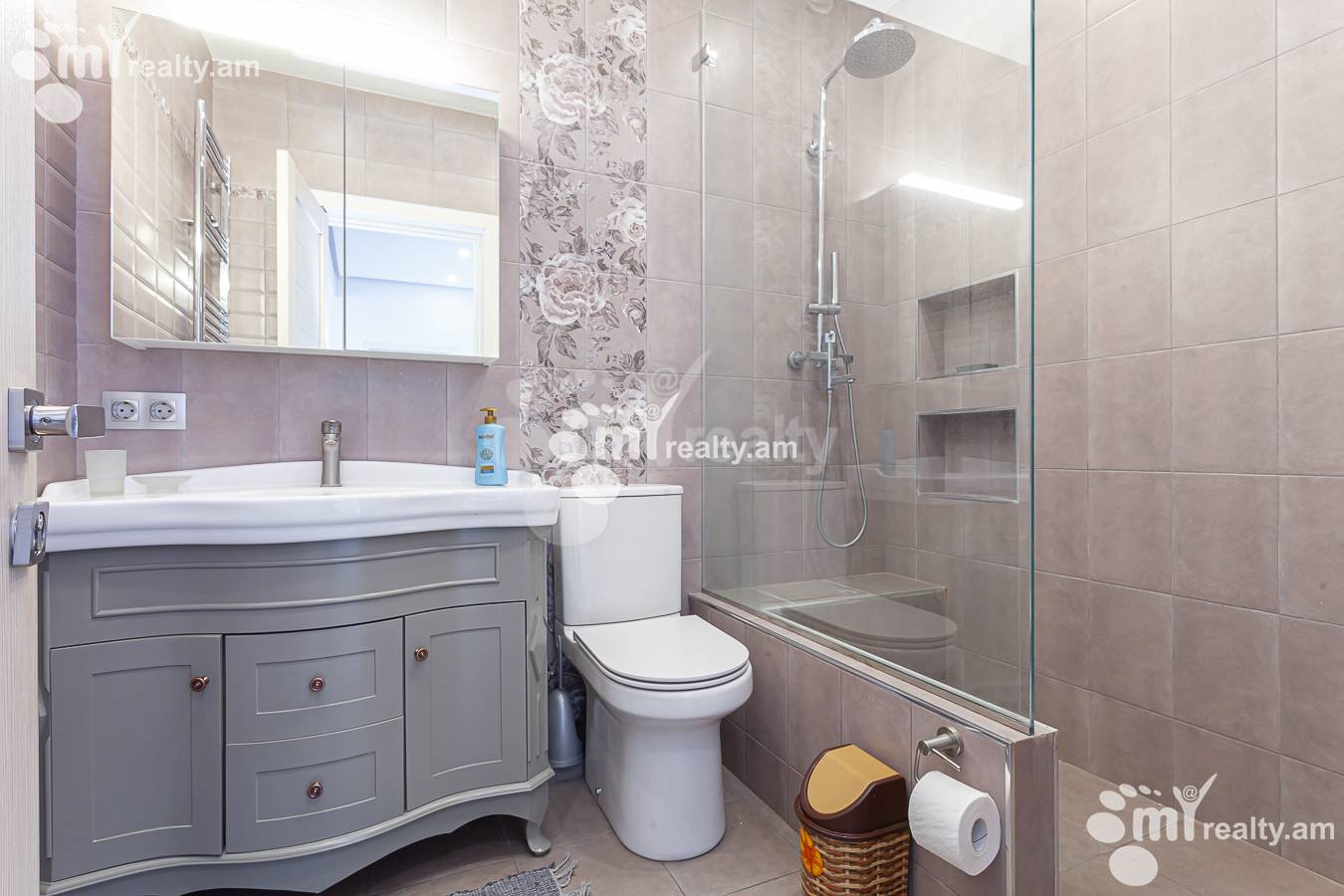 3 bedroom apartment for rent Tsitsernakaberd Highway, Center Yerevan, 148665
