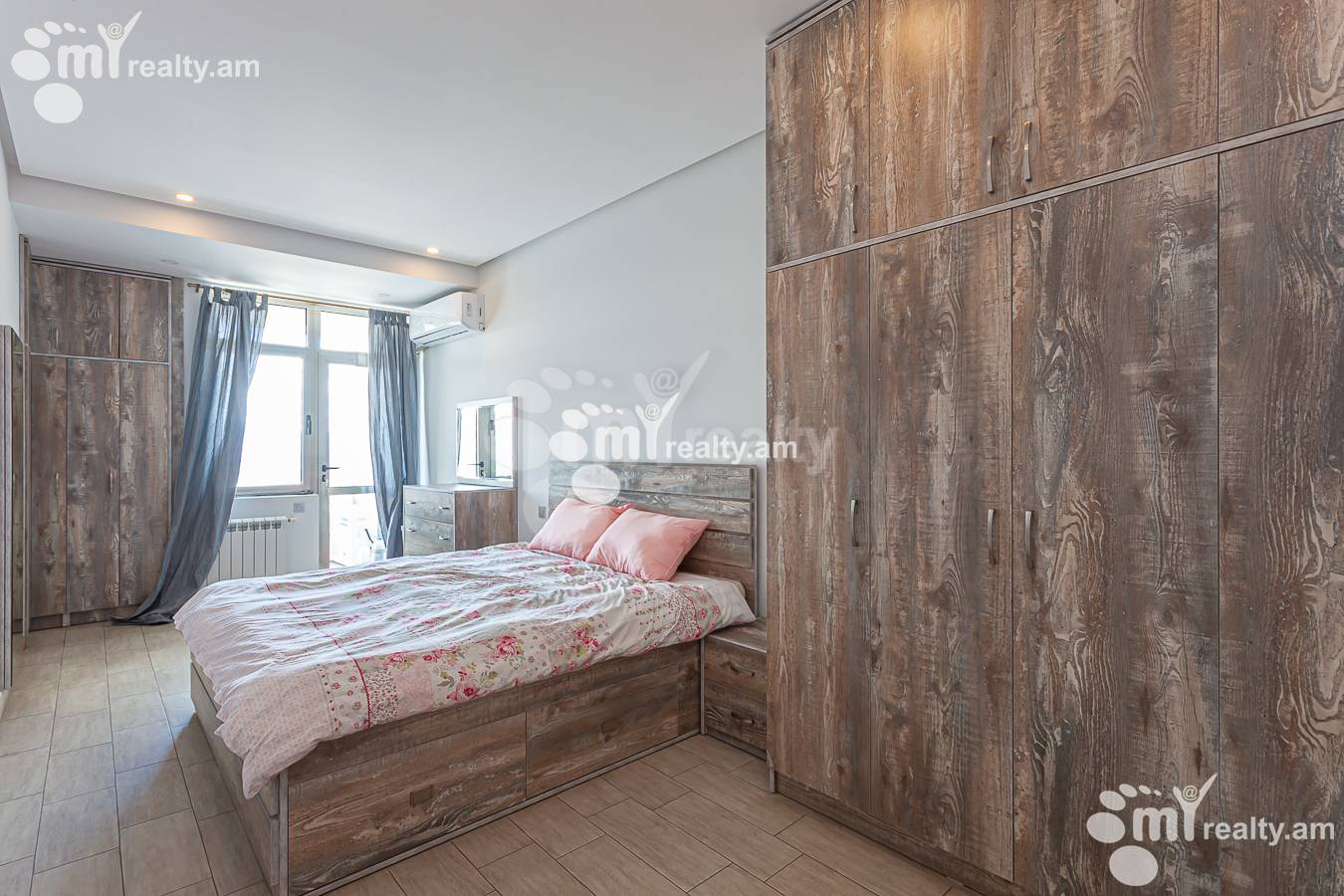 3 bedroom apartment for rent Tsitsernakaberd Highway, Center Yerevan, 148665