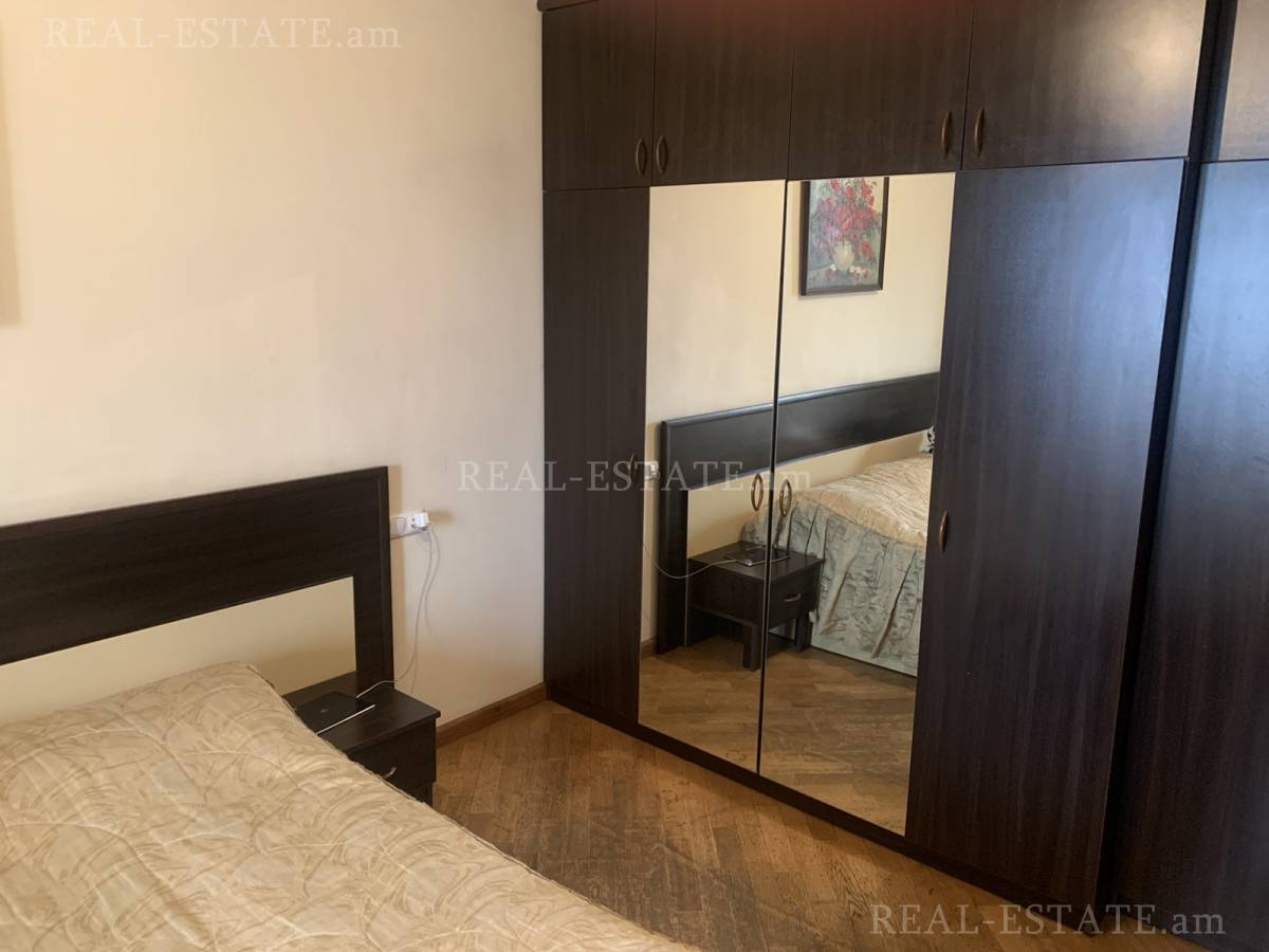 Купить 4 комнатную квартиру Гулакян ул, Арабкир Ереван, 133258