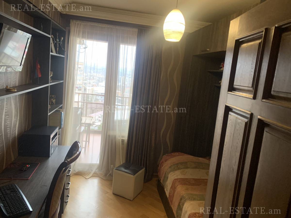 Купить 4 комнатную квартиру Гулакян ул, Арабкир Ереван, 133258