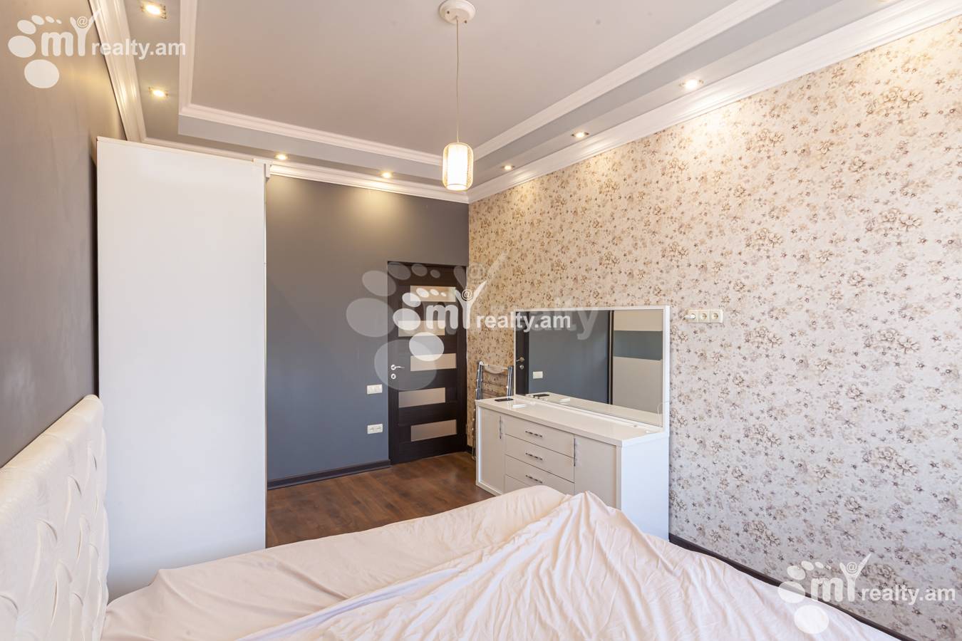 2 bedroom apartment for sale خیابان یِکمالیان, مرکز شهر ایروان, 140034