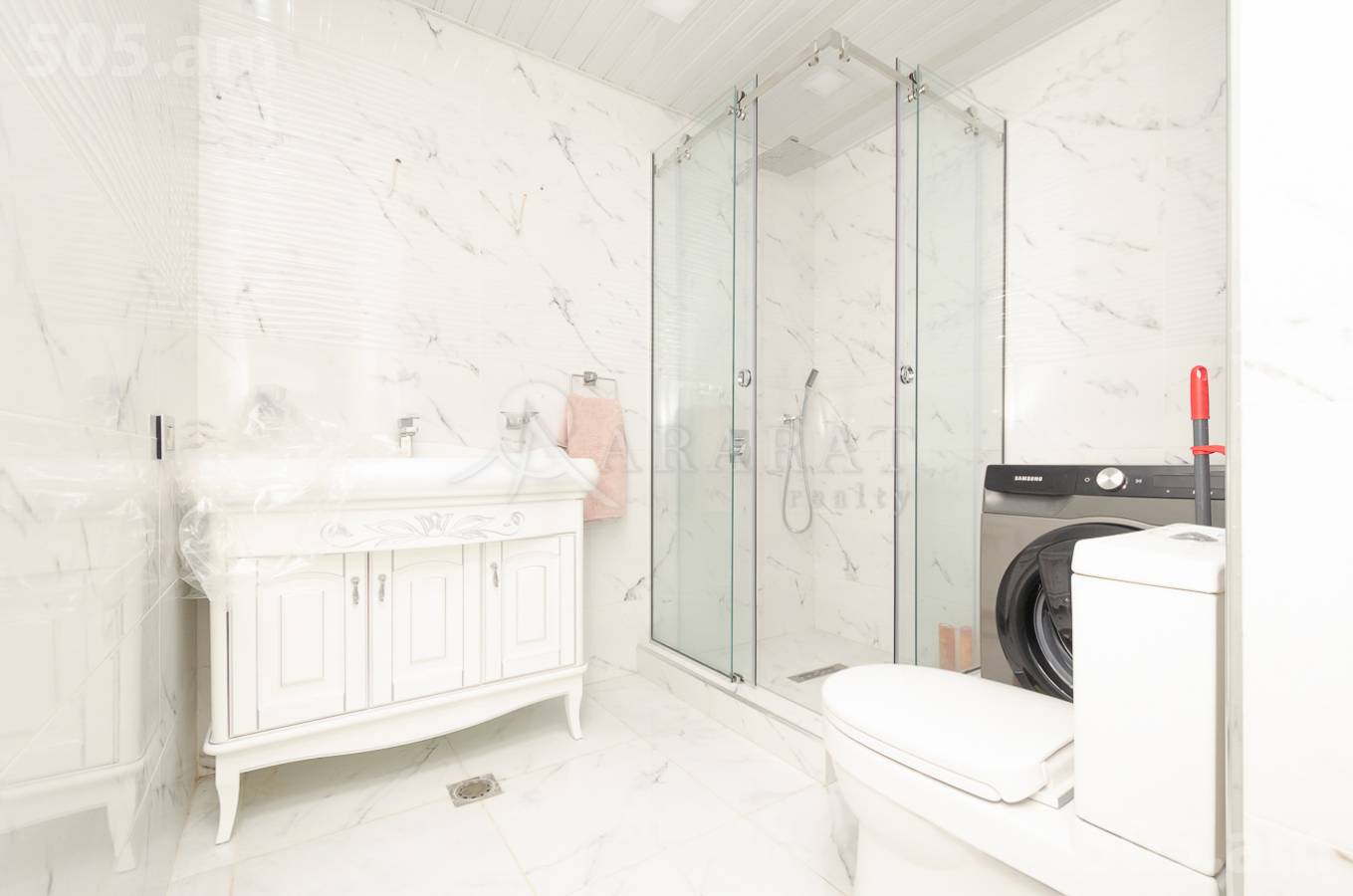 4 bedroom apartment for sale خیابان برادران اوربِلی, عربگیر ایروان, 138140