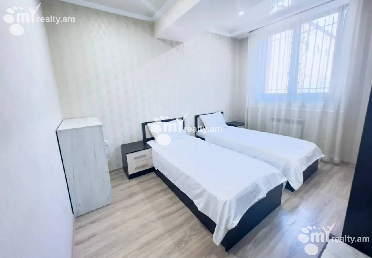 3 bedroom apartment for rent Hin yerevantsi St, Center Yerevan, 143552