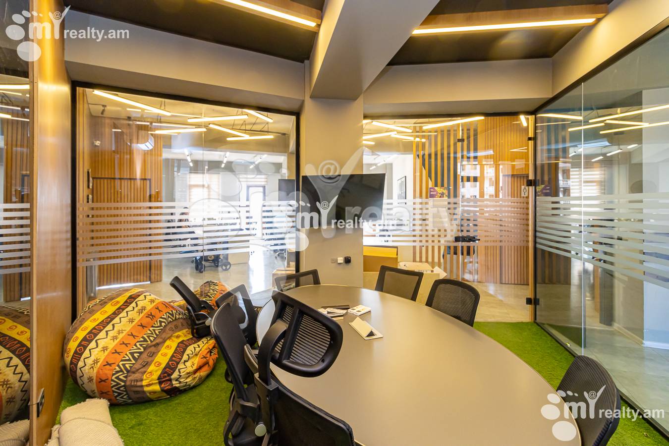 Կոմերցիոն տարածք վարձով Ադոնց փող, Արաբկիր Երևան, 136532