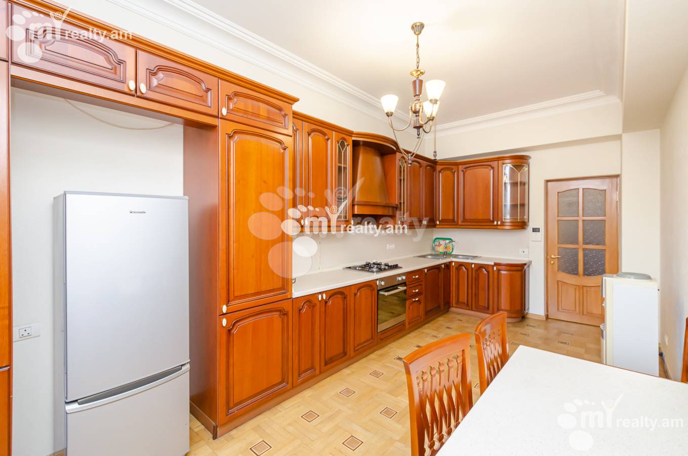 Снять 4 комнатную квартиру Дегатан ул, Центр Ереван, 153224