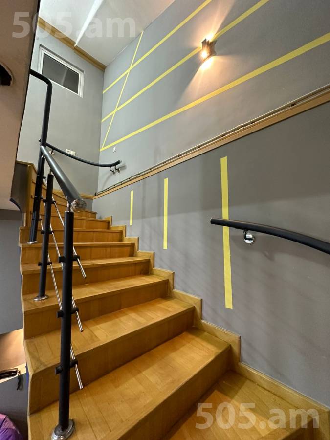 4 սենյականոց բնակարան  Հանրապետության փող, Կենտրոն Երևան, 154152