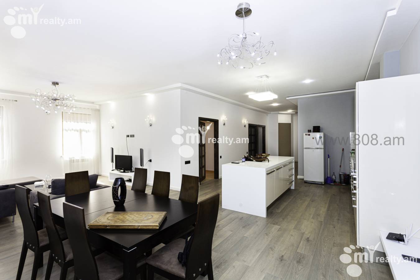 4 bedroom apartment for sale Tumanyan St, Center Yerevan, 126470