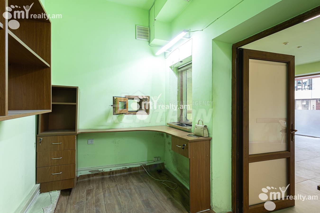 Commercial for rent خیابان اِ. کوچار, مرکز شهر ایروان, 156376