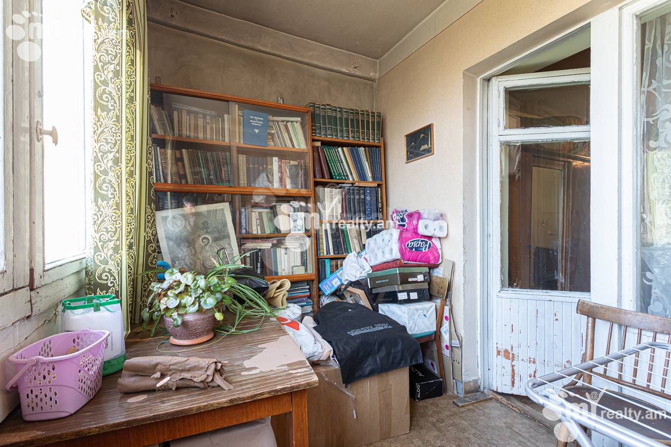 3 սենյականոց բնակարան  Նալբանդյան փող, Կենտրոն Երևան, 157024