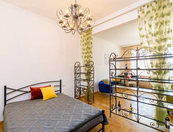 3-senyakanoc-bnakaran-vacharq-Yerevan-Center