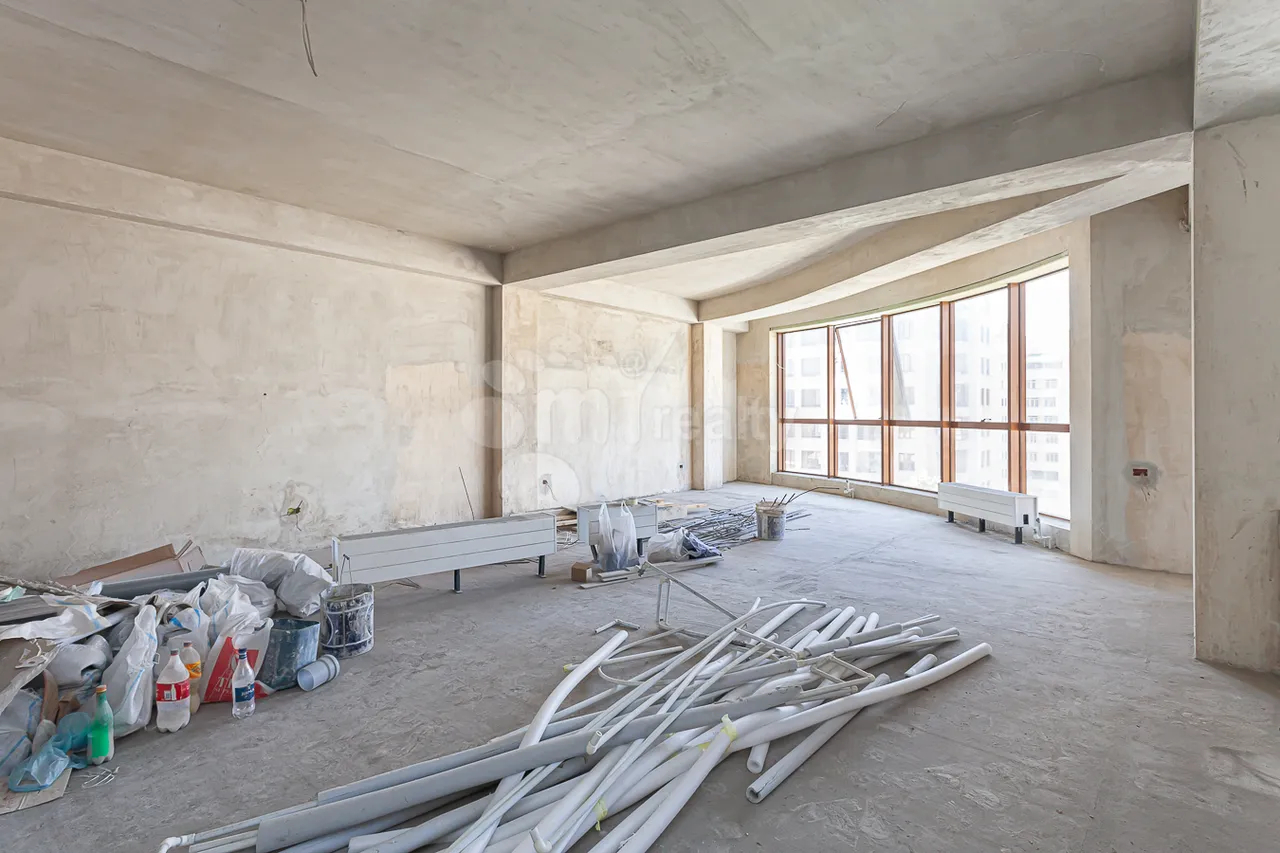 Купить 4 комнатную квартиру Абовян ул, Центр Ереван, 159862