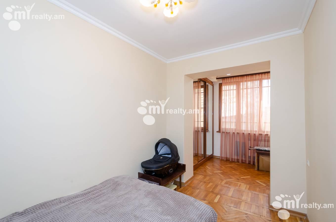 3 bedroom apartment for sale خیابان واهر. پاپازیان, عربگیر ایروان, 144066