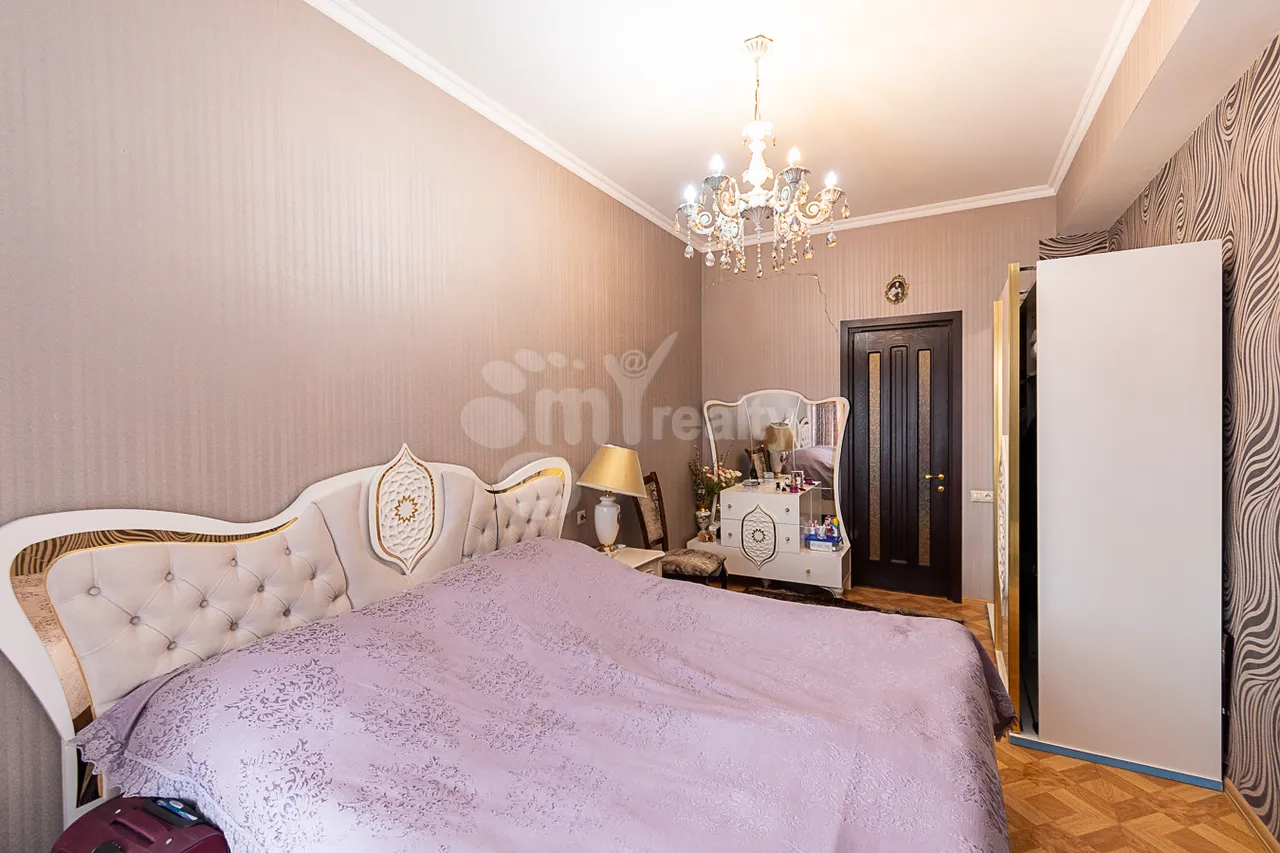 Купить 3 комнатную квартиру Г.Кочар ул, Арабкир Ереван, 160025