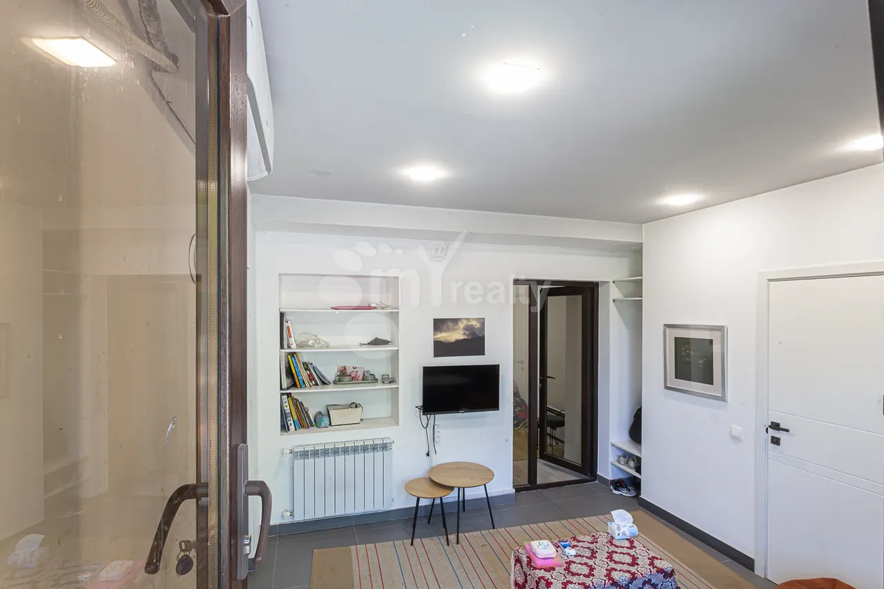 House for sale خیابان فیسکولتورنیکِر, مرکز شهر ایروان, 157326