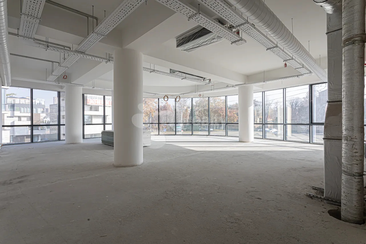 Commercial property for rent Azatutyan Ave, Arabkir Yerevan, 158322