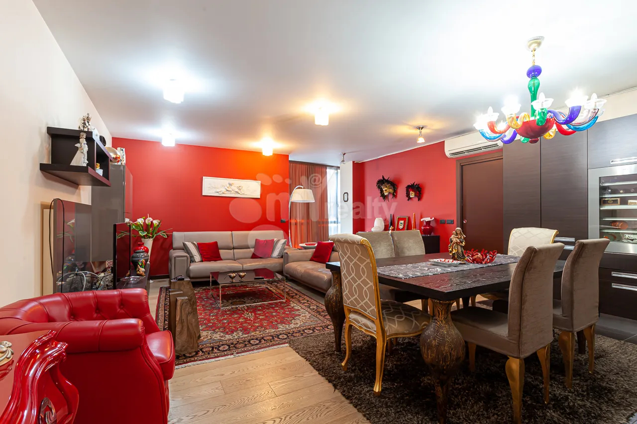 3 bedroom apartment for sale Vazgen Sargsyan St, Center Yerevan, 159356