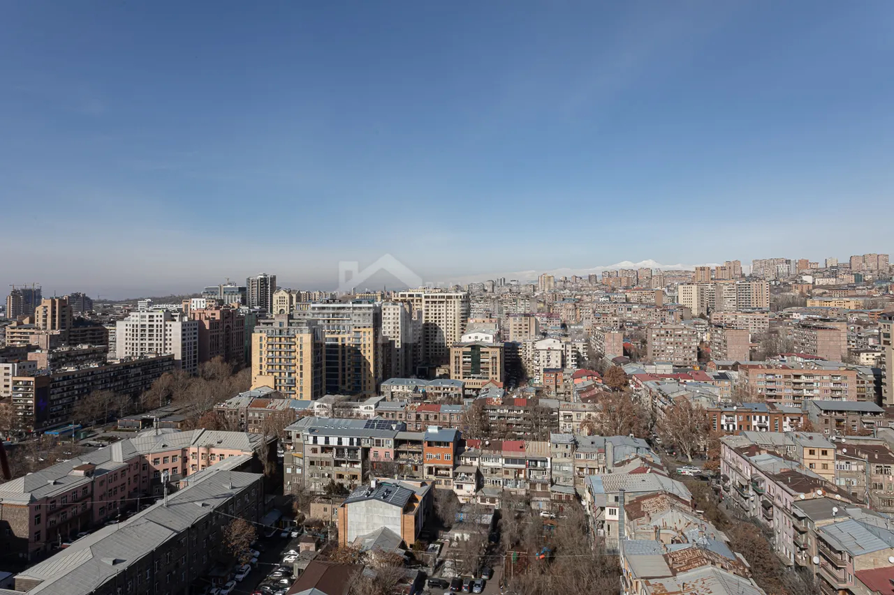 4 սենյականոց բնակարան  Պուշկինի փող, Կենտրոն Երևան, 157580