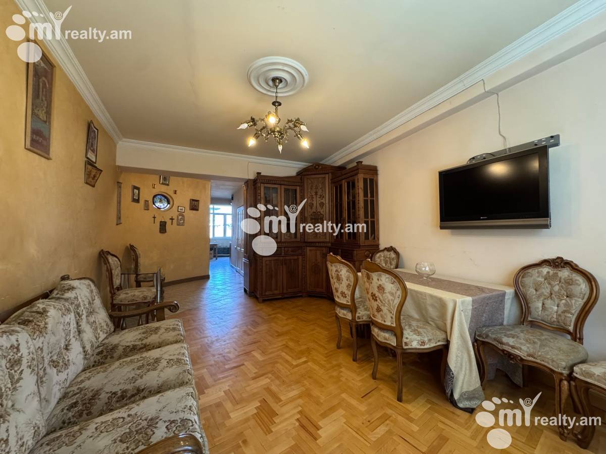 3 սենյականոց բնակարան  Գ.Լուսավորիչ փող, Կենտրոն Երևան, 160994