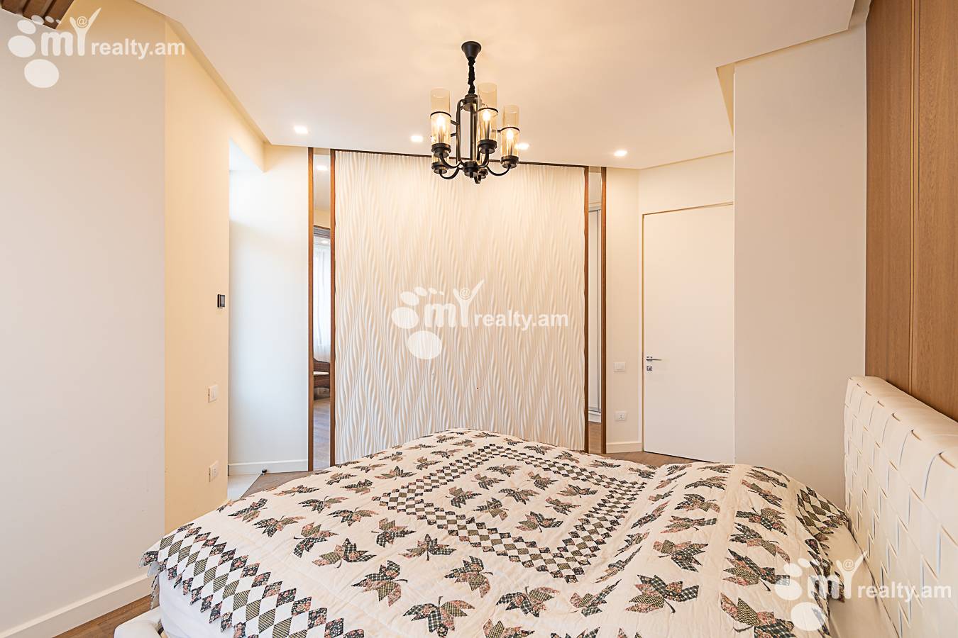 3 bedroom apartment for sale Buzand St, Center Yerevan, 143205